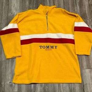 Vintage 90’s Tommy Hilfiger men’s sweater